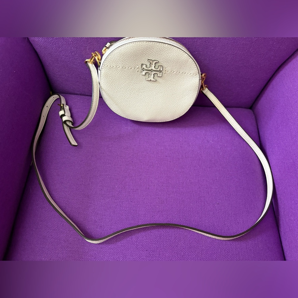 Tory Burch White Crossbody Bag with Chrome Hardware